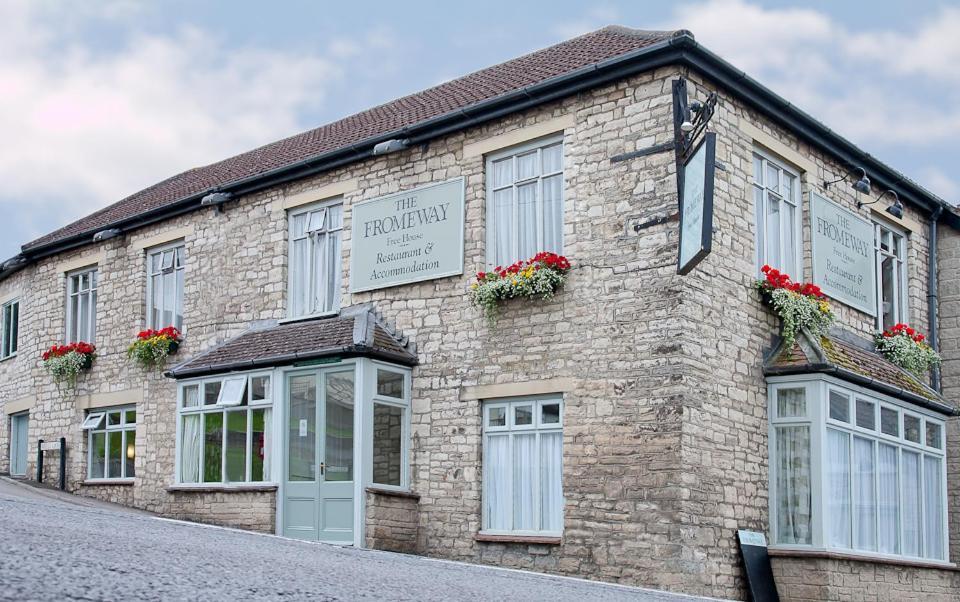 래드스톡 The Fromeway B&B 외부 사진